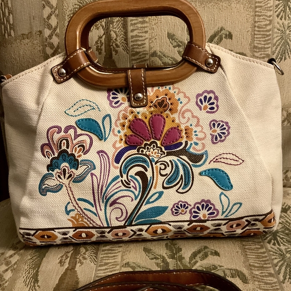 Relic Floral Embroidered Canvas Clutch/Shoulder Bag - Picture 1 of 9